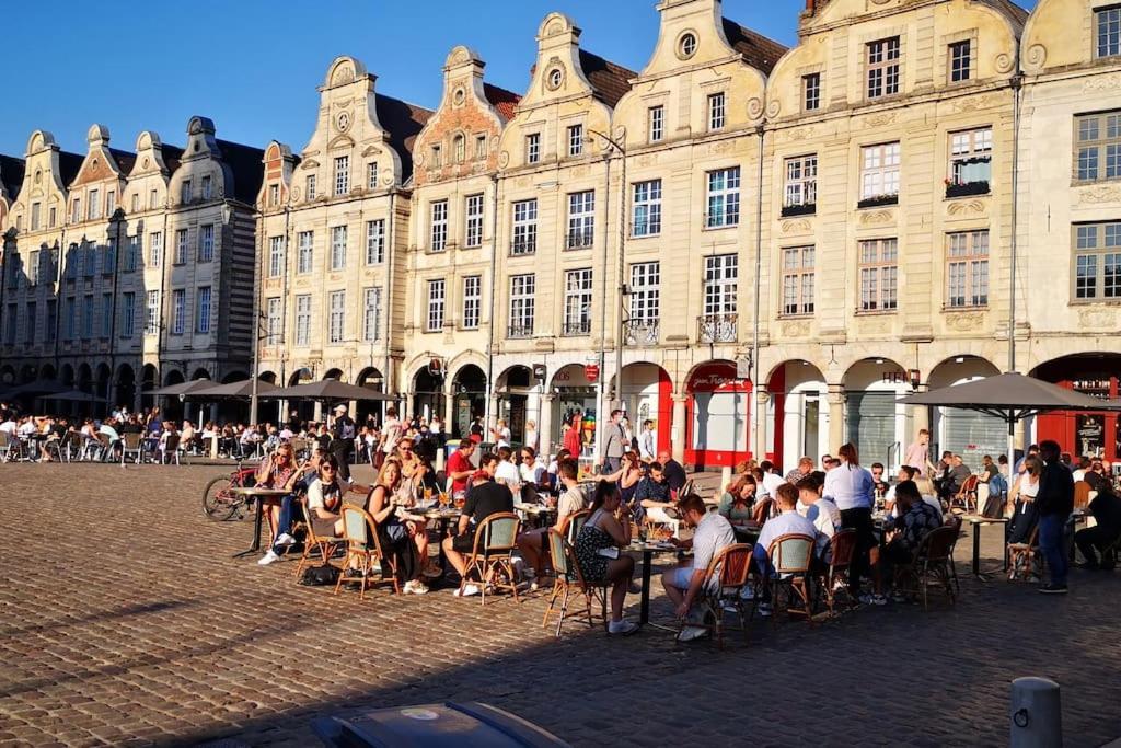 Gite Rdc 42M2 400 M Centre Ville 200 M Gare Tgv Parking Gratuit 250 Places Face Au Logement Arras Zewnętrze zdjęcie