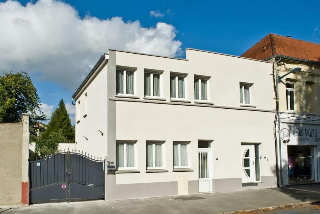 Gite Rdc 42M2 400 M Centre Ville 200 M Gare Tgv Parking Gratuit 250 Places Face Au Logement Arras Zewnętrze zdjęcie